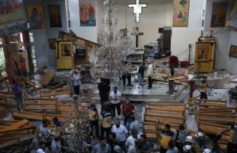 Επίθεση καμικάζι σε εκκλησία στη Συρία